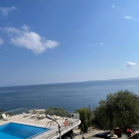 Yannis Apartments Barbati Luaran gambar