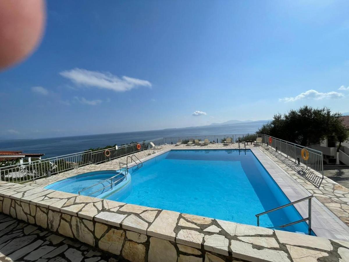 Yannis Apartments Barbati Luaran gambar