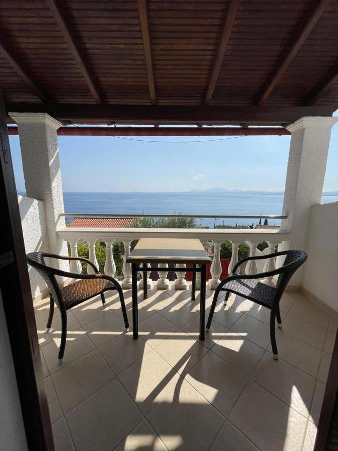 Yannis Apartments Barbati Luaran gambar