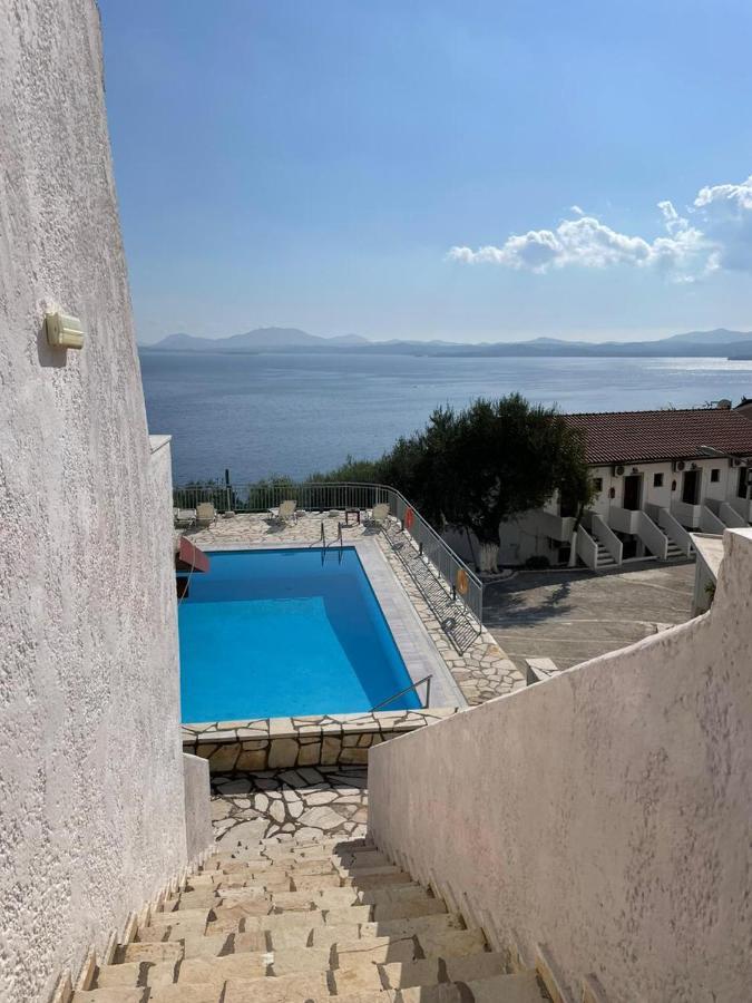 Yannis Apartments Barbati Luaran gambar